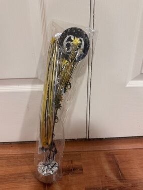 Black & Gold '60' Party Table Centerpiece